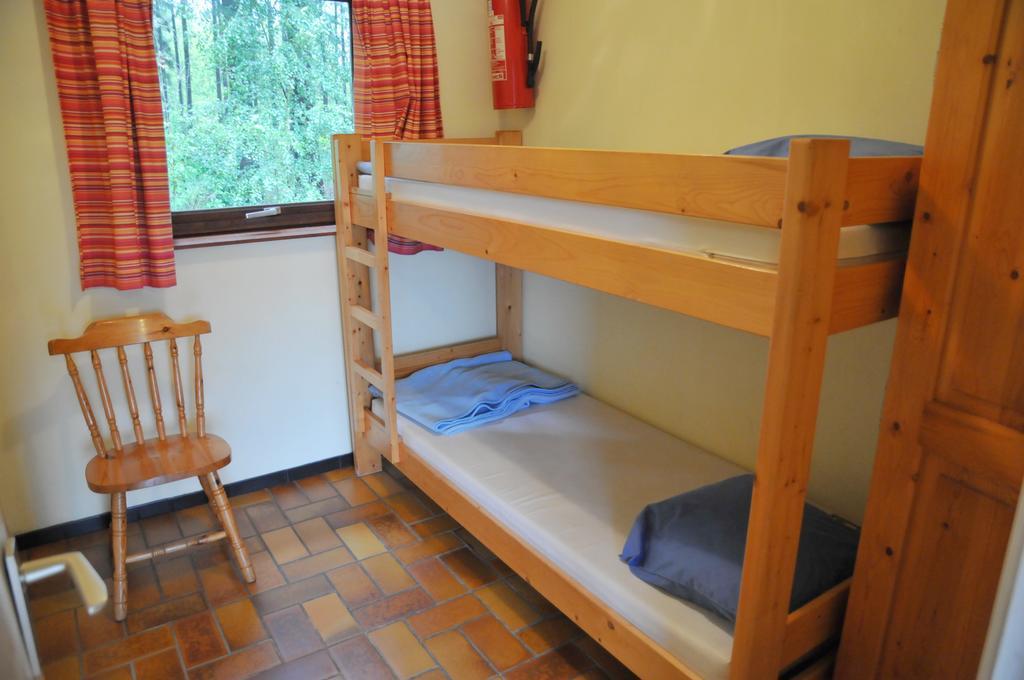 Village De Vacances De Vencimont Vonêche Habitación foto